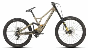 Demo Race<Specialized Fashion