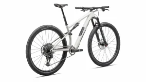 Epic 8 Comp<Specialized Hot
