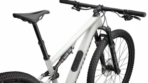 Epic 8 Comp<Specialized Hot