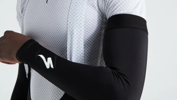 Manchettes - Logo<Specialized Discount